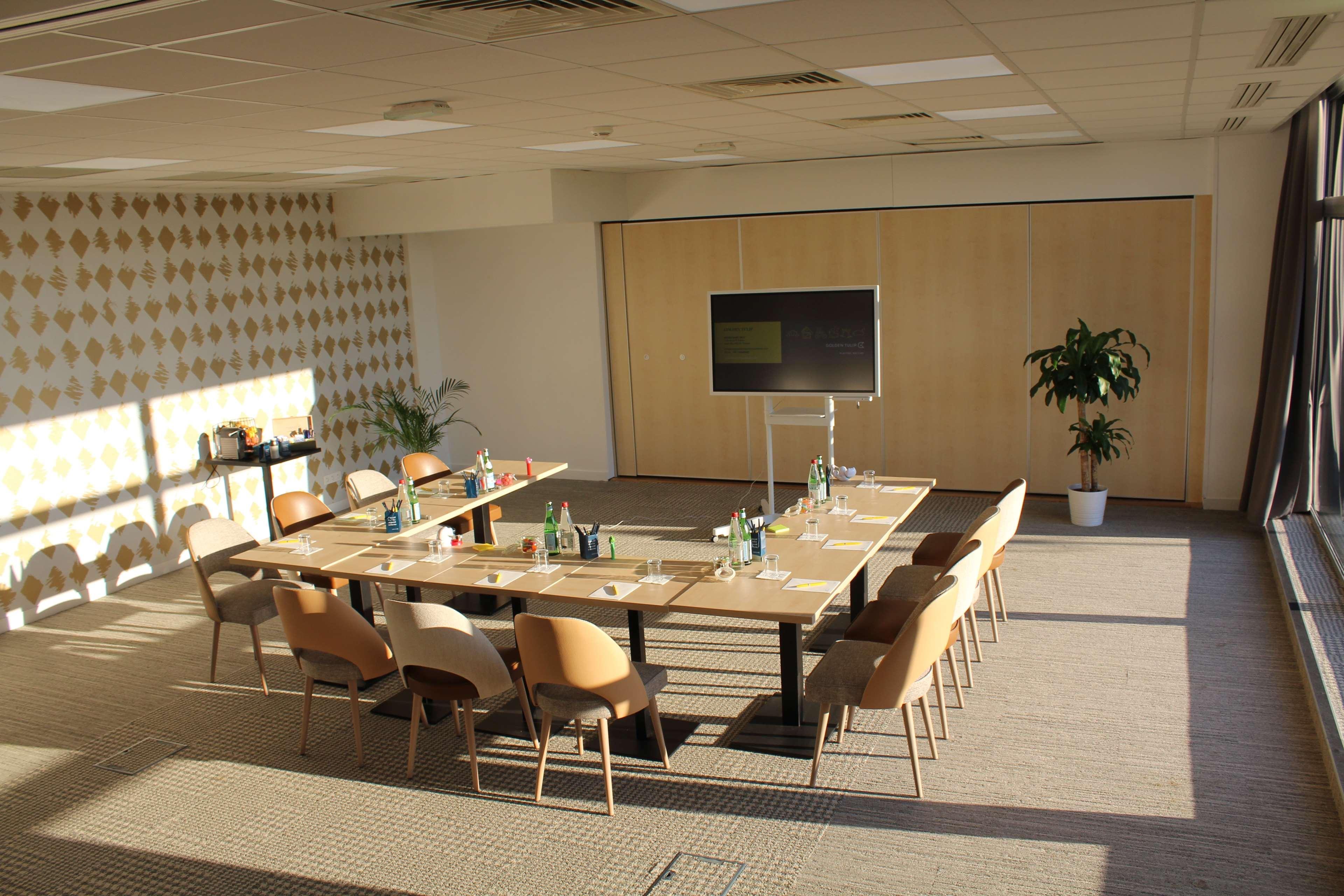 Golden Tulip Roissy Saint Witz Hotell Eksteriør bilde